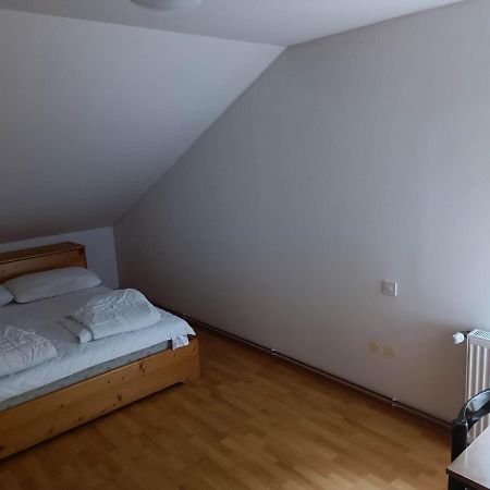 Hostel Valvasorjev Dom Pod Stolom Zirovnica Zewnętrze zdjęcie