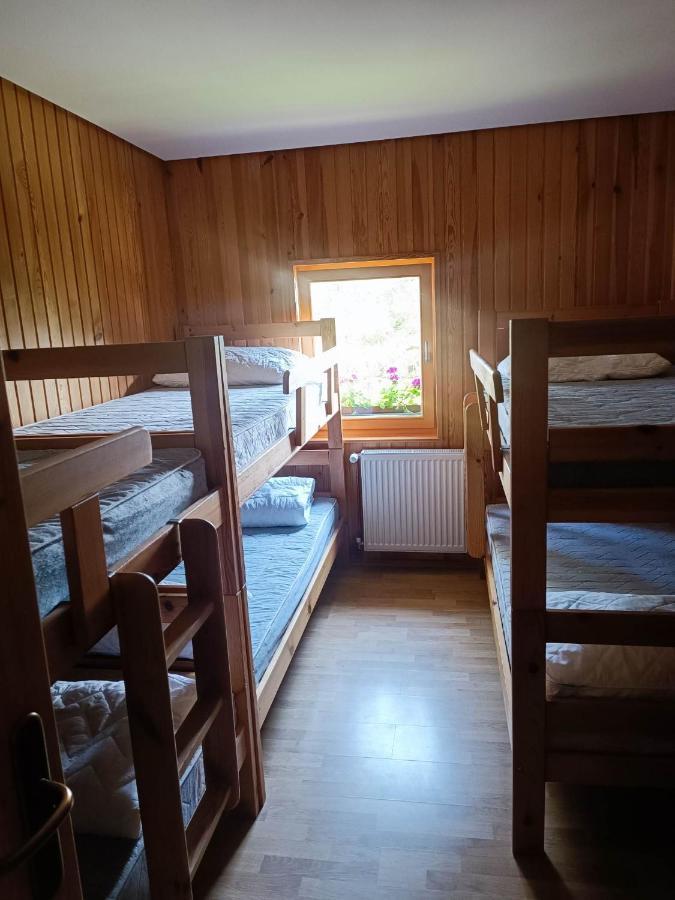 Hostel Valvasorjev Dom Pod Stolom Zirovnica Zewnętrze zdjęcie