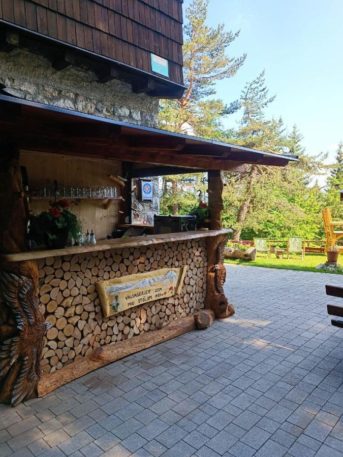 Hostel Valvasorjev Dom Pod Stolom Zirovnica Zewnętrze zdjęcie